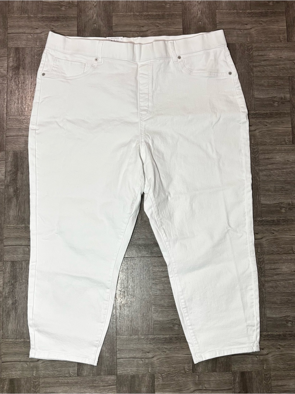Women’s Time And Tru White High Rise Capri Jeggings Size XXXL(22)